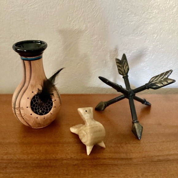 Metallic Arrow Sculpture Center Crossing Triple Arrows Accent Tabletop Decor - Picture 8 of 15